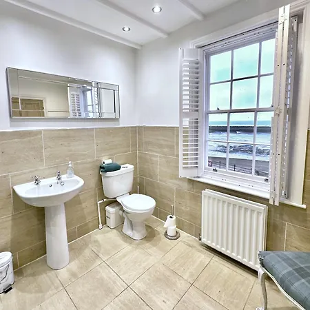 Holiday home Harbourside Staithes