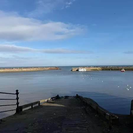 Harbourside Staithes